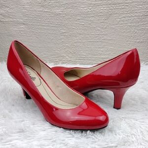 Life Stride Soft System Parigi Red Patent Round Toe Slip On Mid Heel Pump Shoe